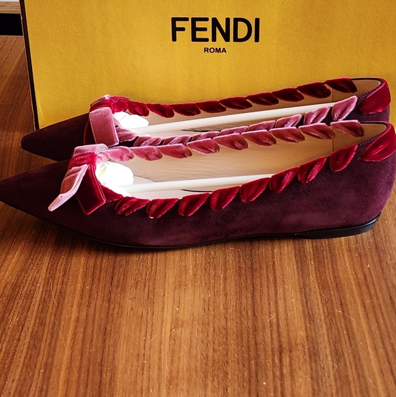 $700 New in Box 100% Authentic Women's Fendi Ballerina Flats Suede Red/Pink - Picture 10 of 11